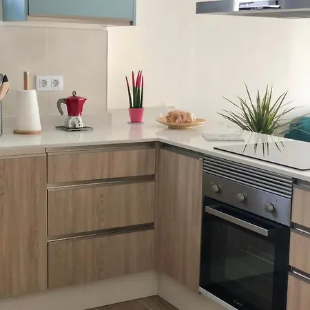 Piso Renovado A 200 Metros De La Playa * Playa Honda (Lanzarote)